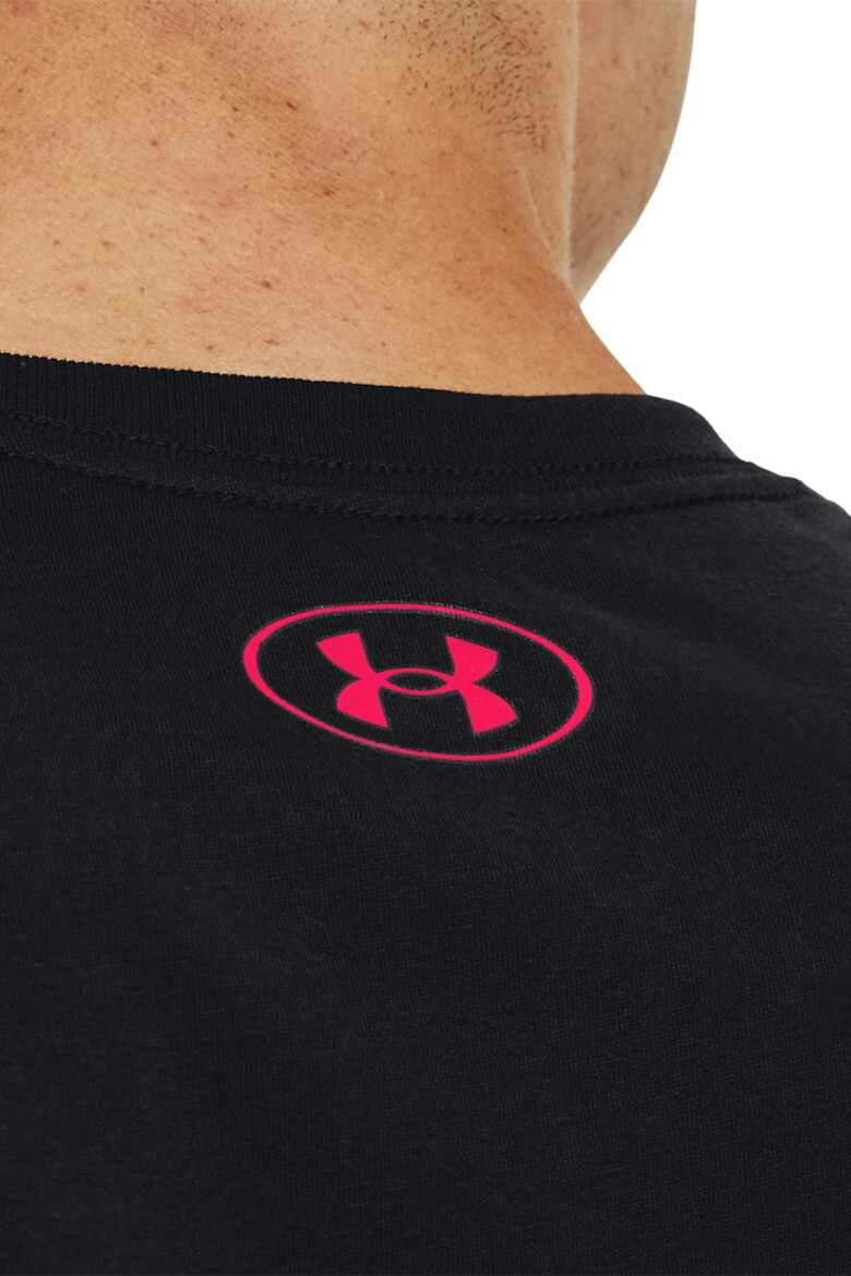 Under Armour Фитнес тениска с контрастни ръкави - Pepit.bg