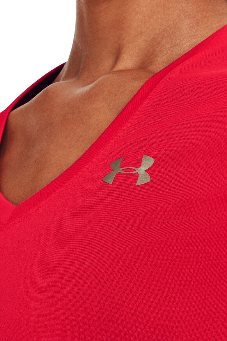 Under Armour Фитнес тениска Tech™ с шпиц деколте - Pepit.bg
