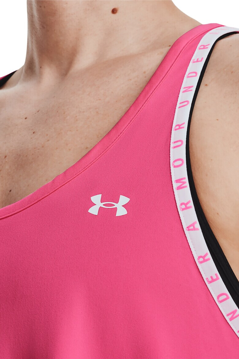 Under Armour Фитнес топ Knockout с лого - Pepit.bg