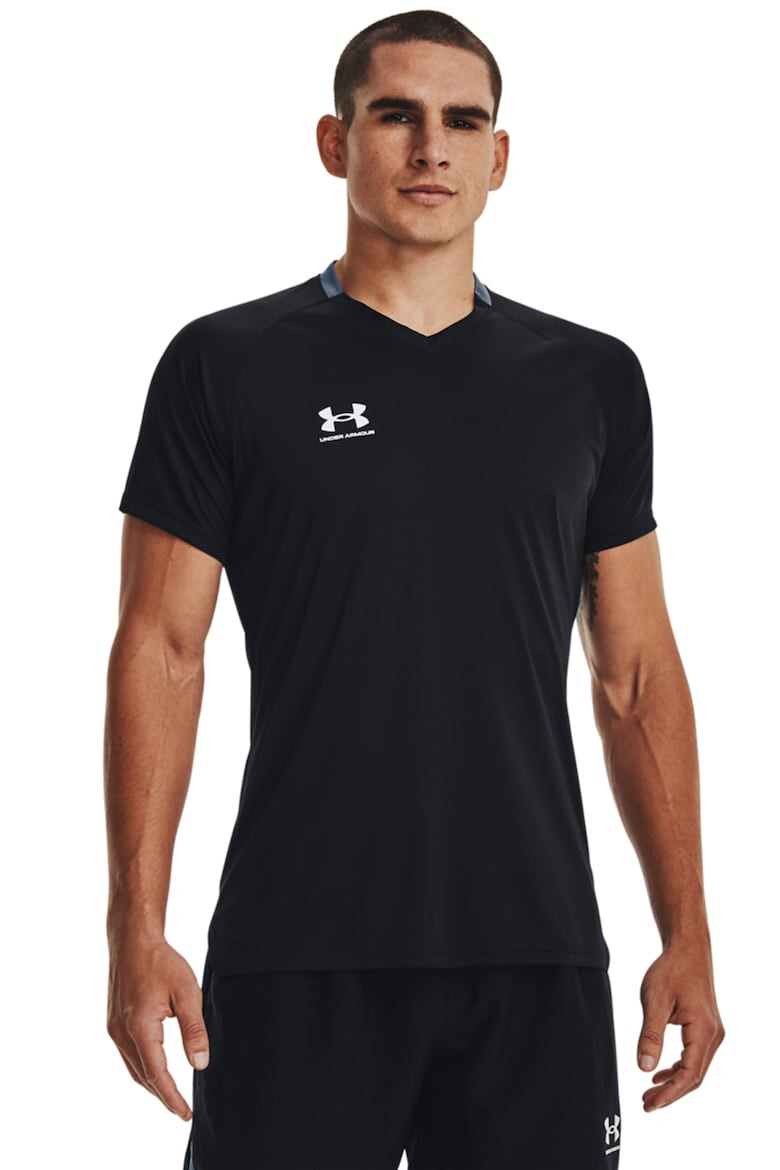 Under Armour Футболна тениска Accelerate с шпиц - Pepit.bg