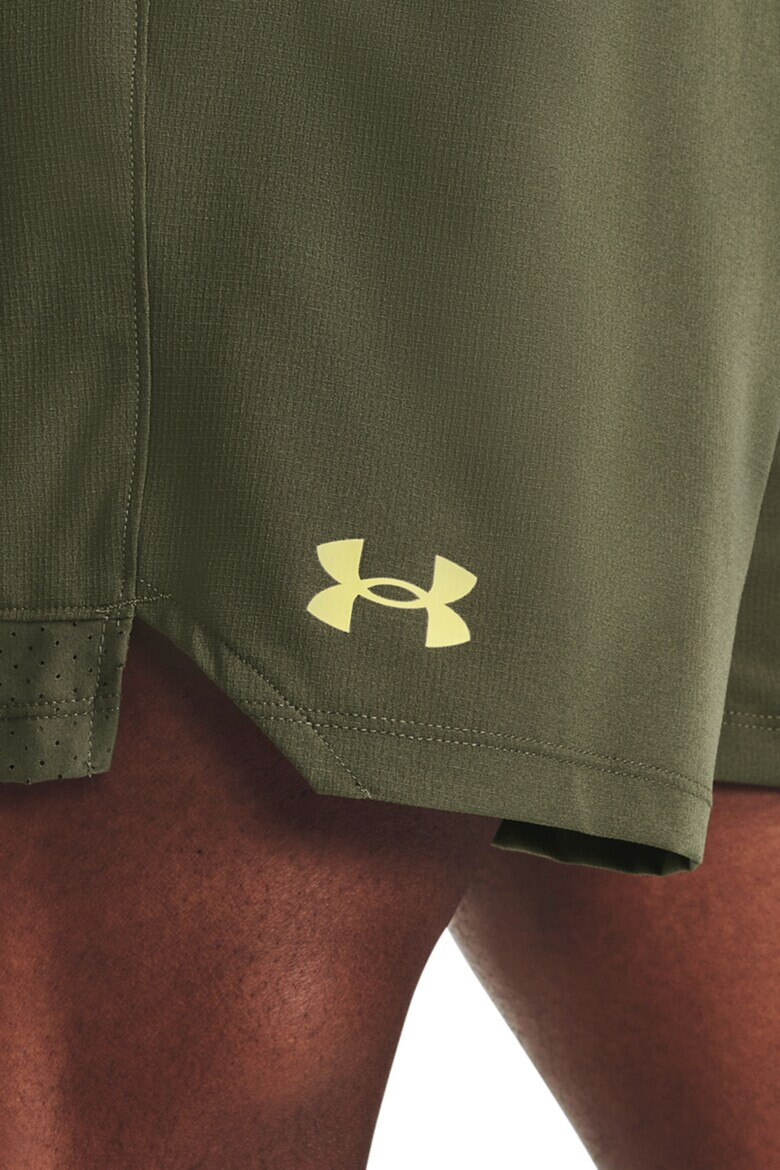 Under Armour Фитнес шорти Vanish с лого - Pepit.bg