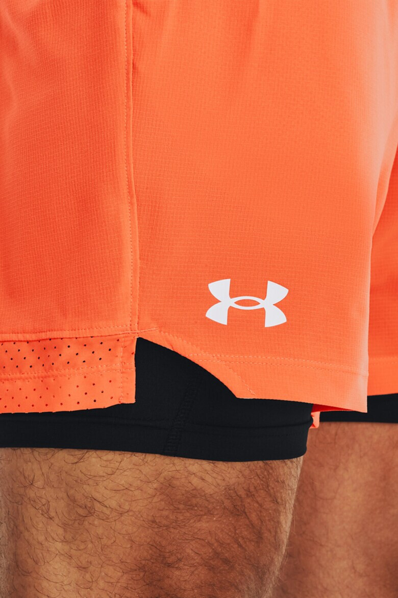 Under Armour Къс фитнес панталон Vanish Woven с дизайн 2в1 - Pepit.bg