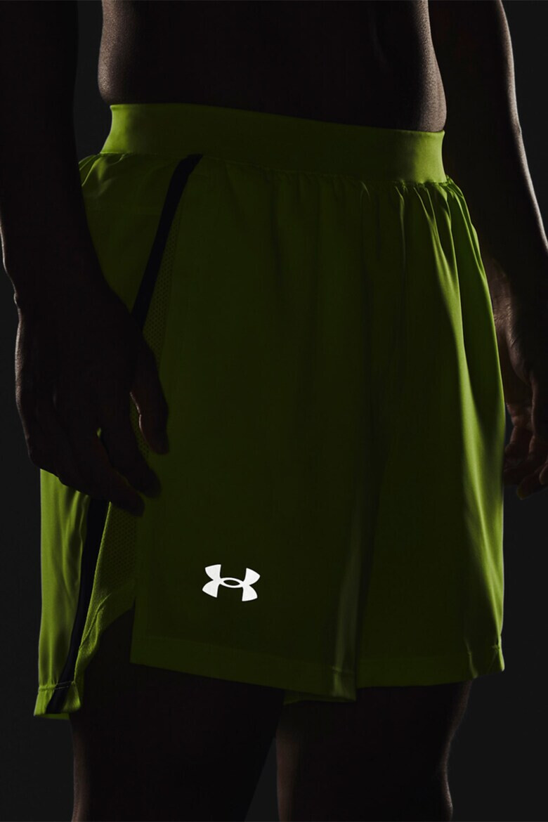 Under Armour Шорти Launch за бягане със светлоотразителни елементи - Pepit.bg