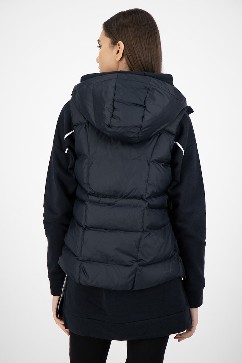 Under Armour Спортен елек с пух - Pepit.bg