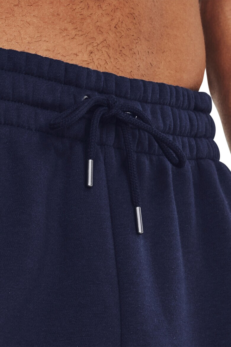 Under Armour Спортен къс панталон - Pepit.bg