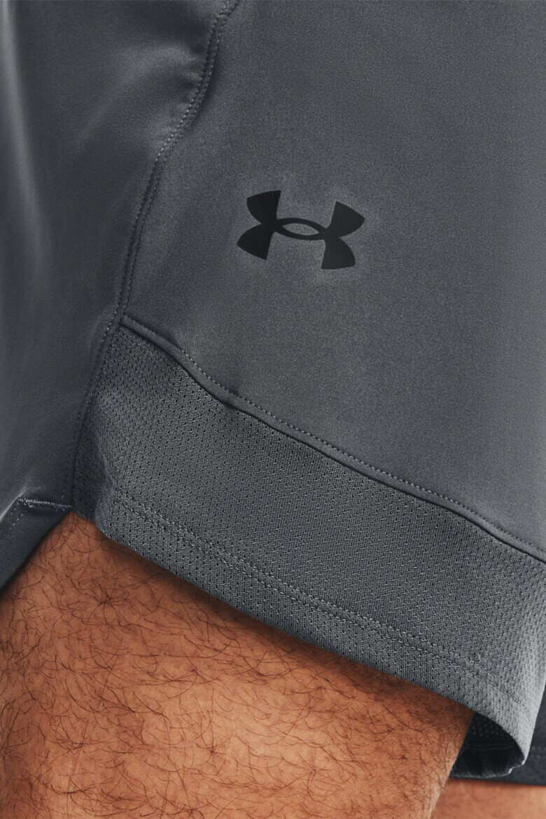 Under Armour Спортни шорти Train Stretch с джобове встрани - Pepit.bg