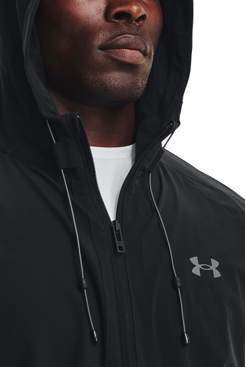 Under Armour Спортно яке Stretch с качулка - Pepit.bg