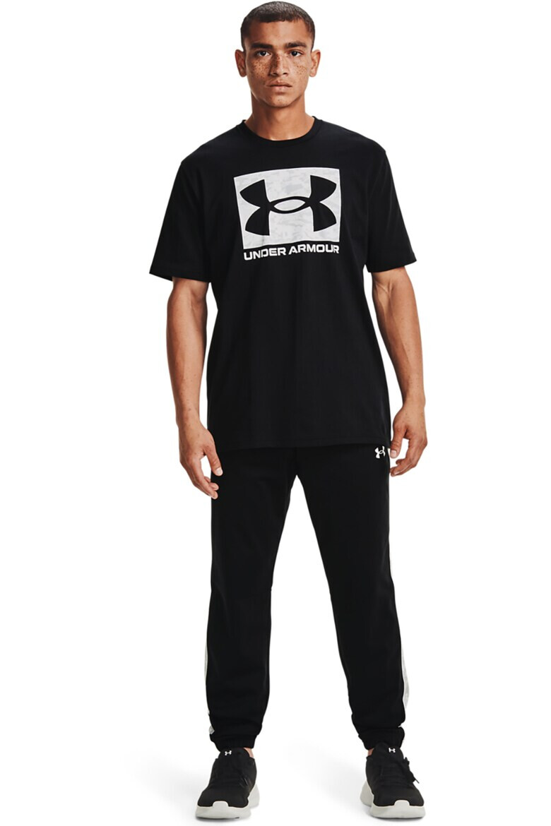 Under Armour Свободна тениска ABC Camo - Pepit.bg