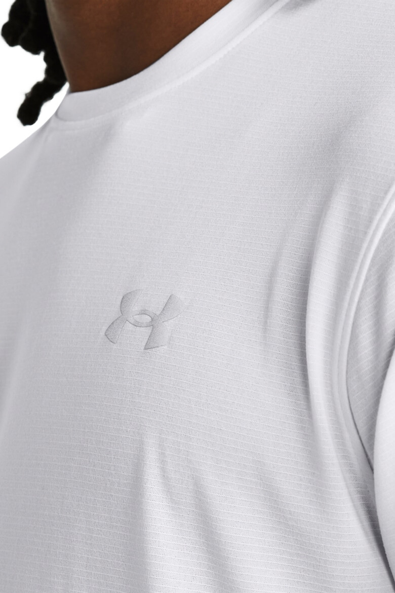 Under Armour Тениска за бягане Launch - Pepit.bg