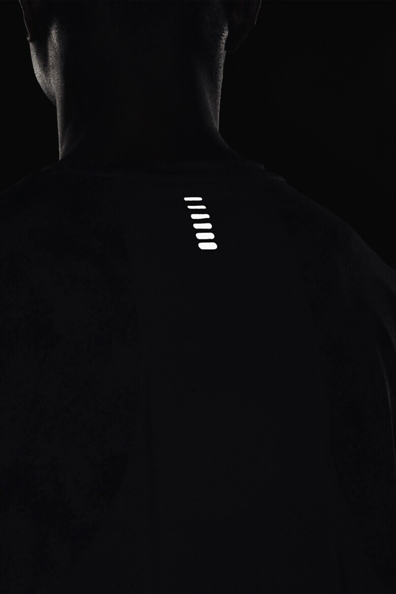 Under Armour Тениска за бягане Iso-Chill Laser - Pepit.bg
