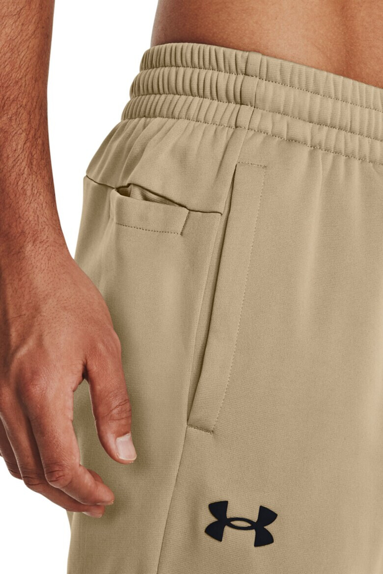 Under Armour Тренировъчен панталон Armour - Pepit.bg