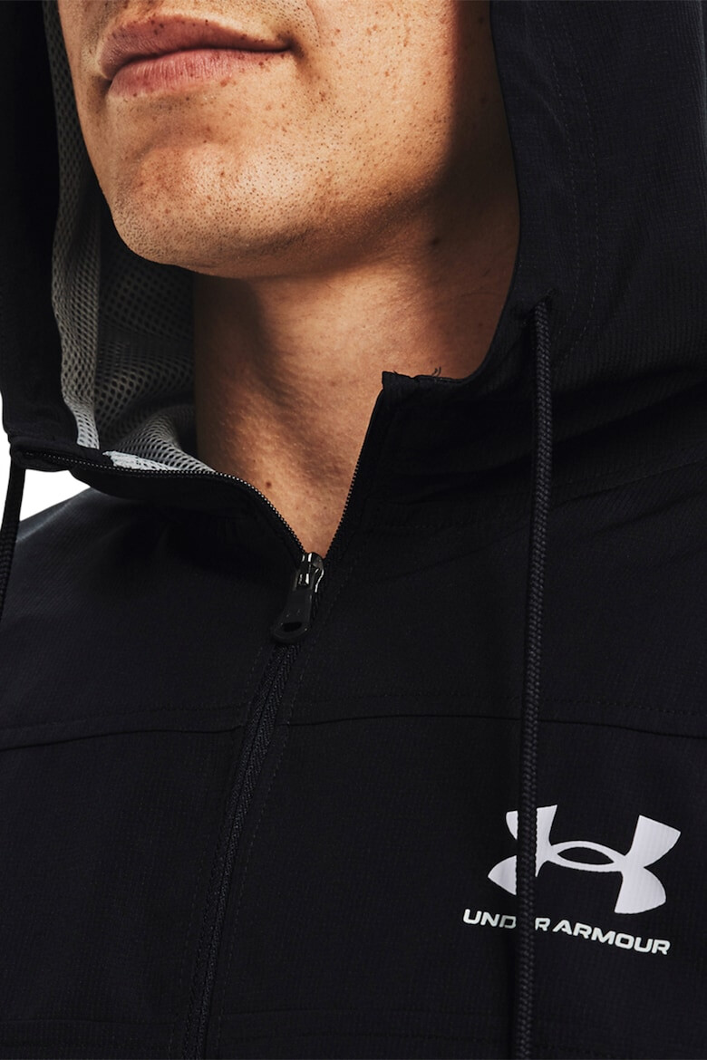 Under Armour Ветроустойчиво фитнес яке Sportstyle - Pepit.bg