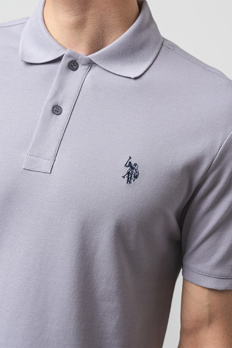 US Polo Assn U.S. Polo Assn Слим памучна тениска с яка - Pepit.bg