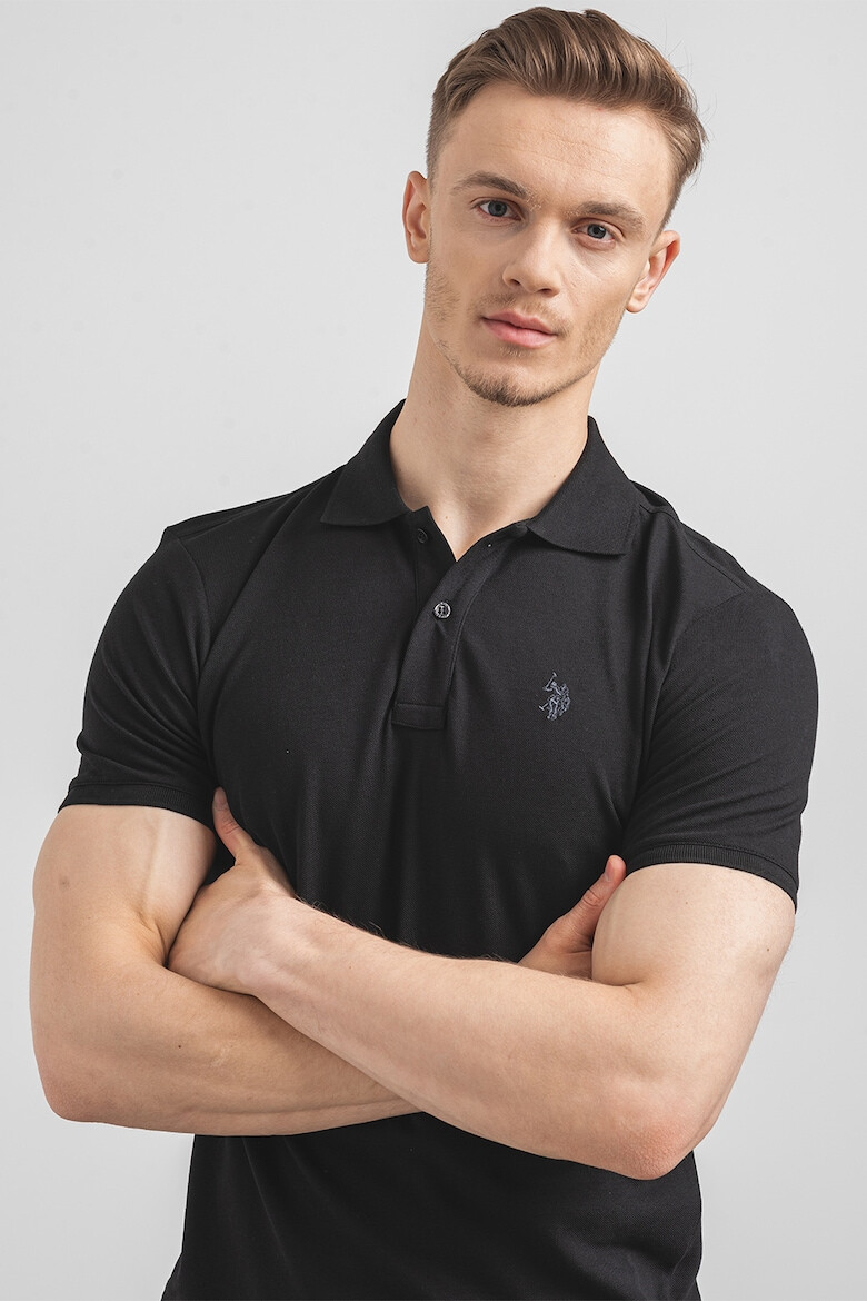 US Polo Assn U.S. Polo Assn - Слим памучна тениска с яка - Pepit.bg