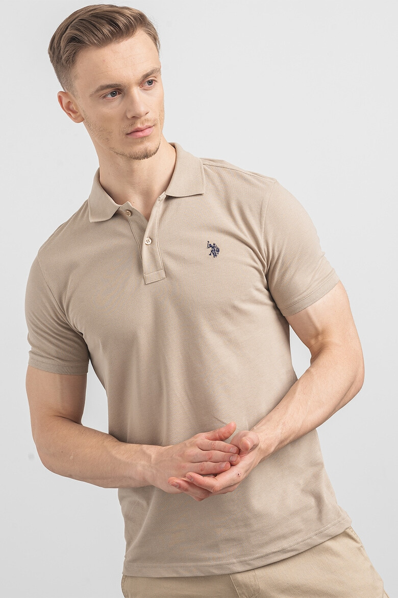 US Polo Assn U.S. Polo Assn Слим памучна тениска с яка - Pepit.bg