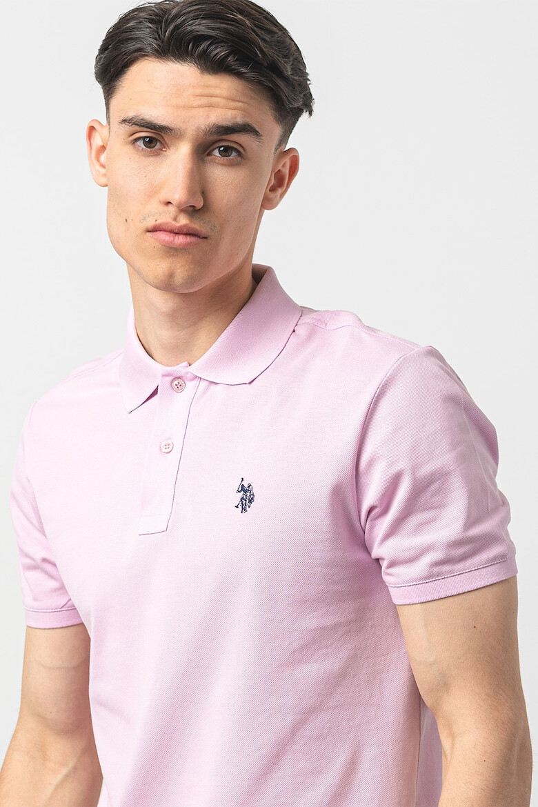 US Polo Assn U.S. Polo Assn Слим памучна тениска с яка - Pepit.bg