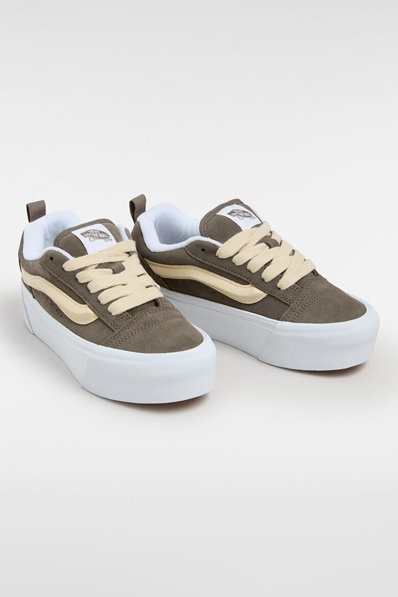 Vans Велурени спортни обувки Knu Stack - Бежов/Маслинено зелено/Бял - Pepit.bg