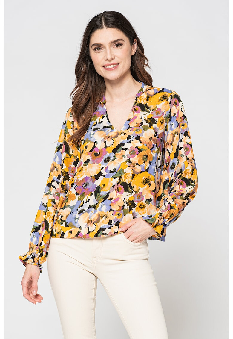 Vero Moda Флорална блуза с шпиц - Pepit.bg