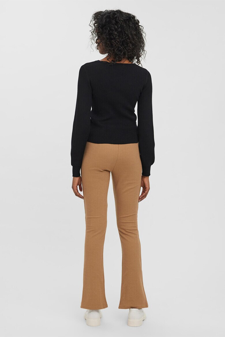 Vero Moda Къс застъпен пуловер Willow - Pepit.bg