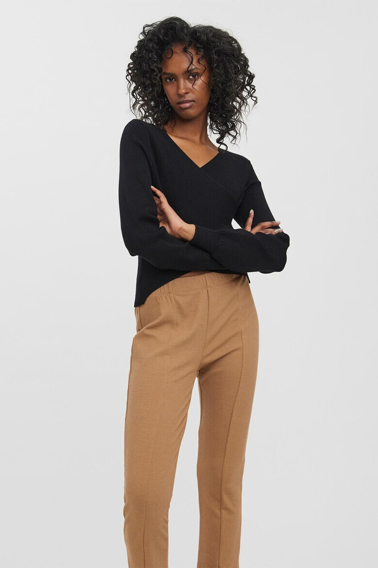 Vero Moda Къс застъпен пуловер Willow - Pepit.bg