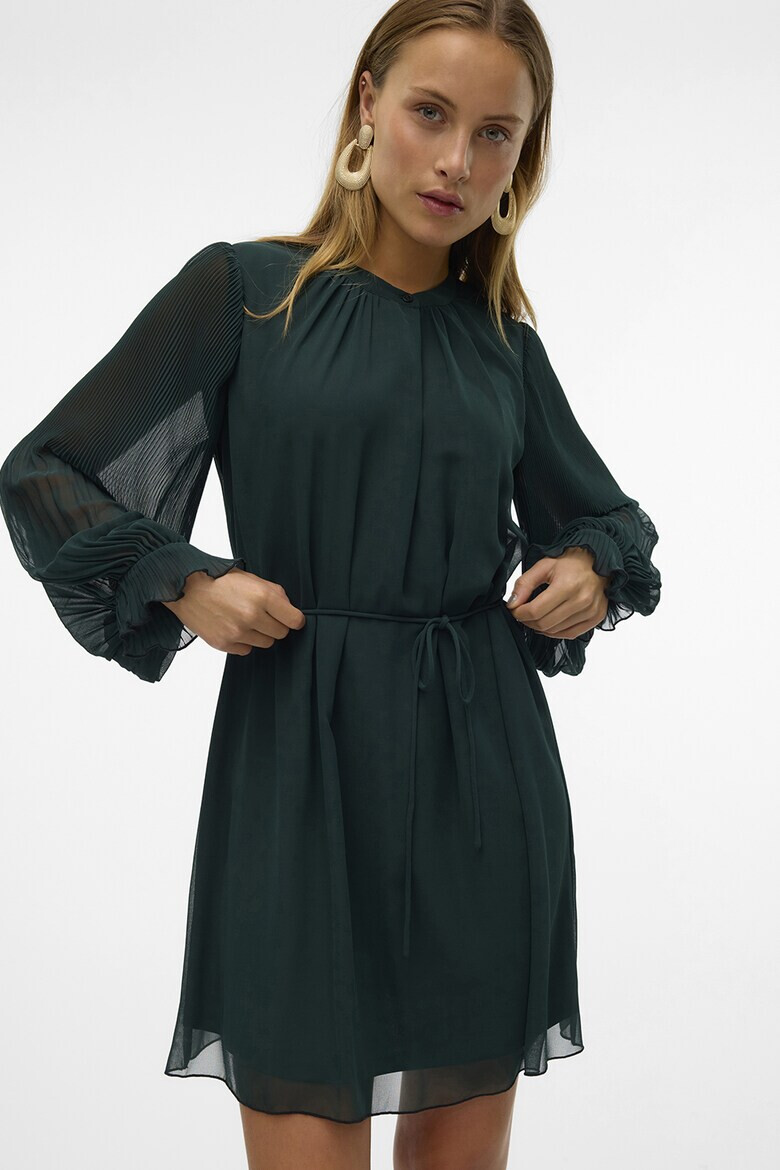 Vero Moda Къса рокля с шпиц и колан - Pepit.bg