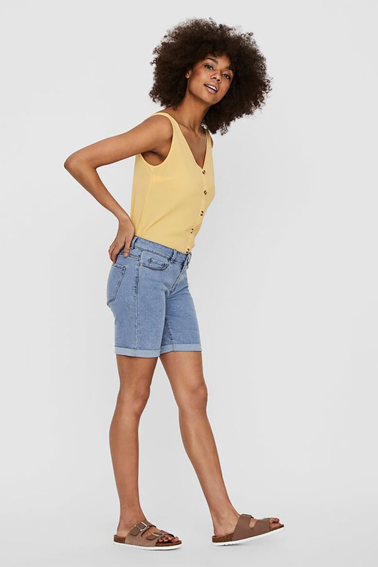 Vero Moda Къси дънки със средна талия - Pepit.bg