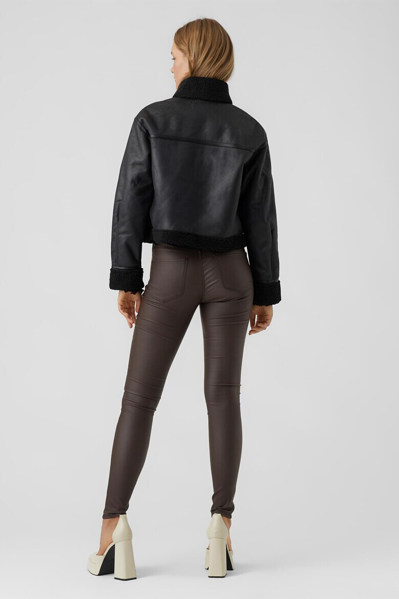 Vero Moda Късо палто с еко пух - Pepit.bg