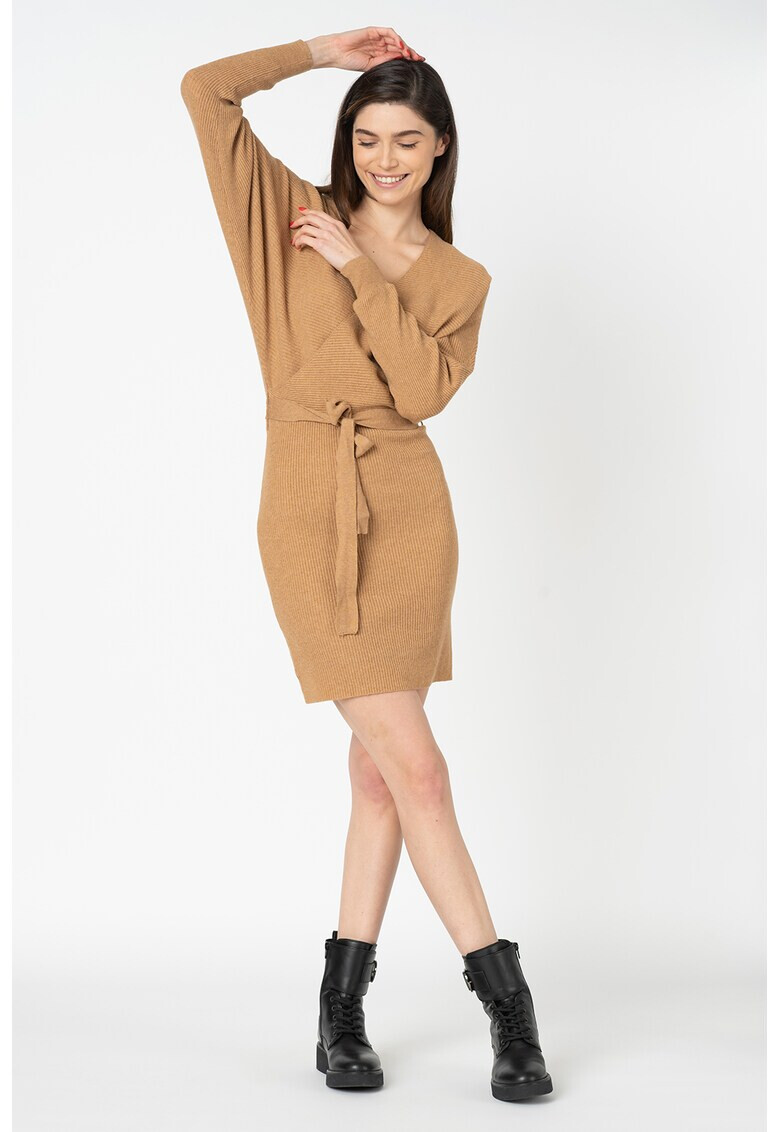 Vero Moda Плетена рокля Rem с шпиц - Pepit.bg
