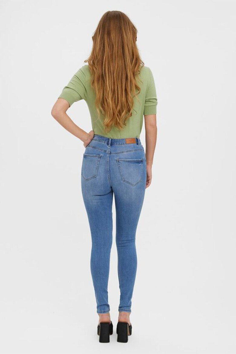 Vero Moda Прилепнали дънки с висока талия - Pepit.bg