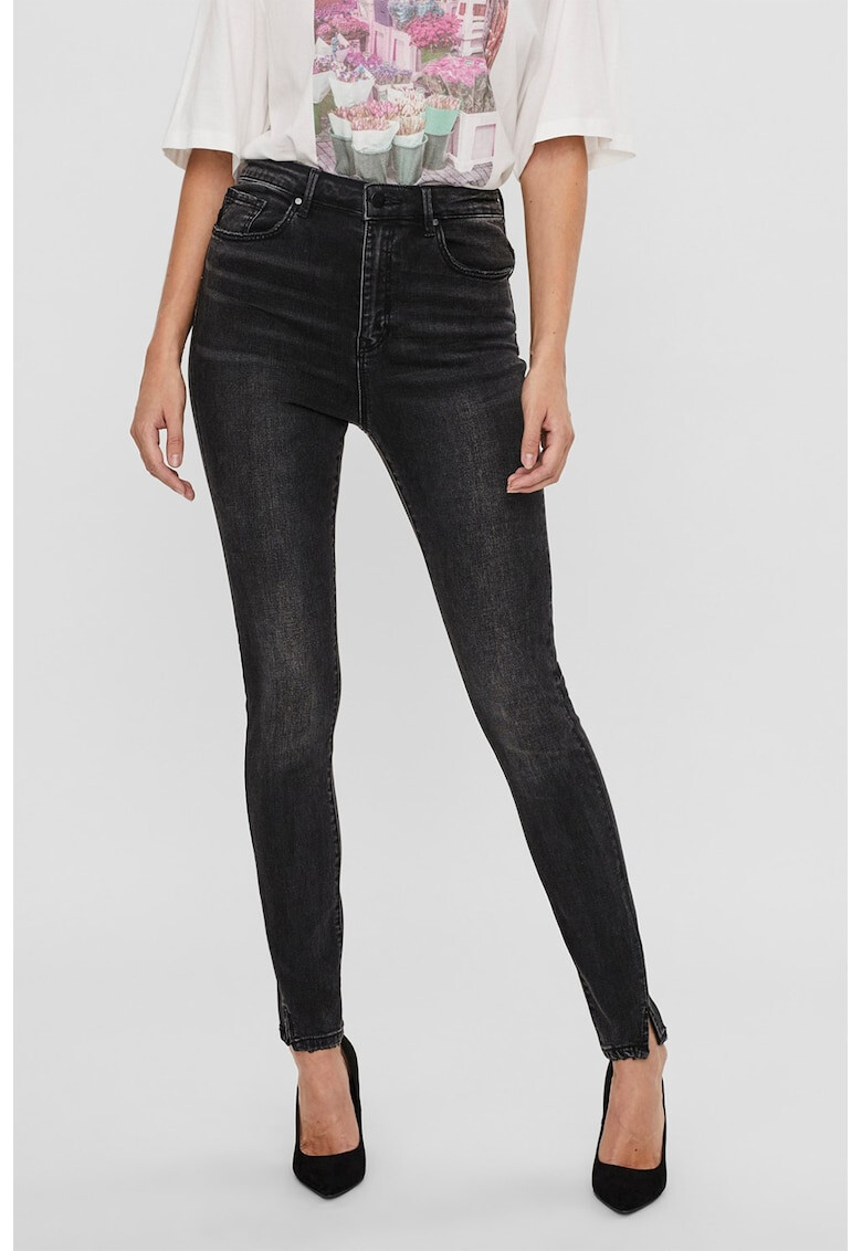 Vero Moda Прилепнали дънки Sophia - Pepit.bg