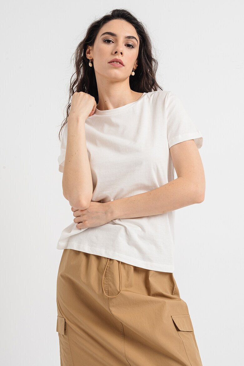 Vero Moda Раирана тениска с овално деколте - Pepit.bg