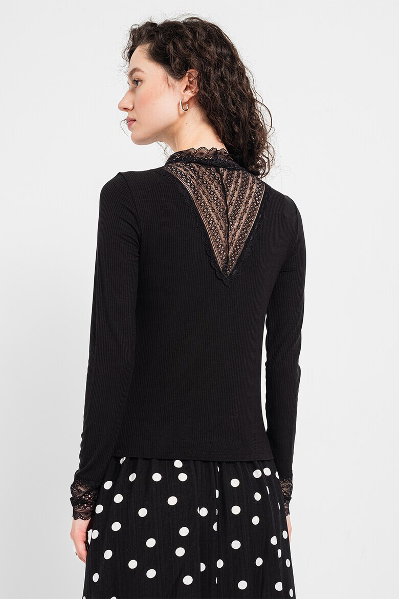 Vero Moda Рипсена блуза Nala с дантела - Pepit.bg