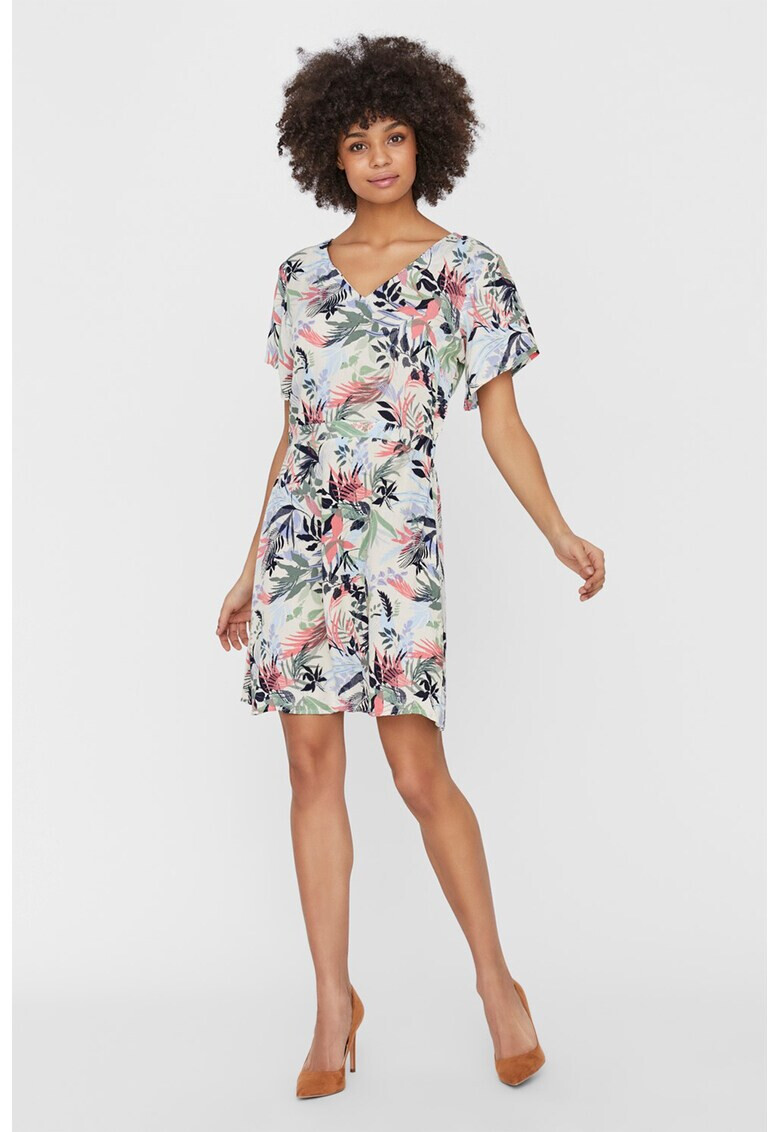 Vero Moda Рокля Phoebe с десен на листа - Pepit.bg