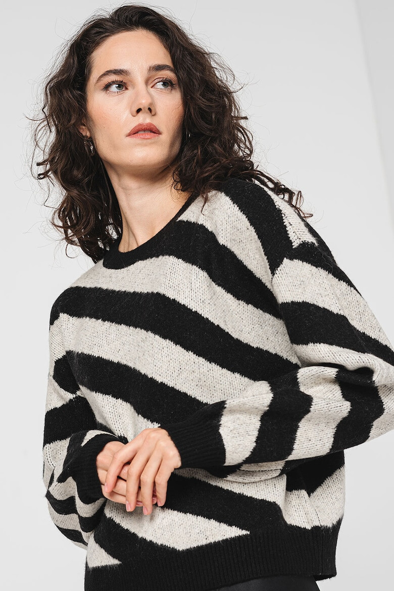 Vero Moda Свободен пуловер - Pepit.bg