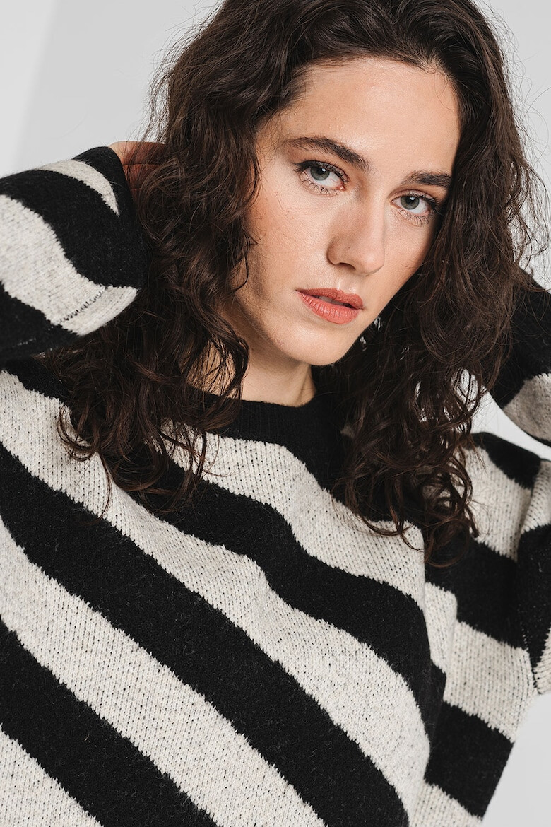 Vero Moda Свободен пуловер - Pepit.bg