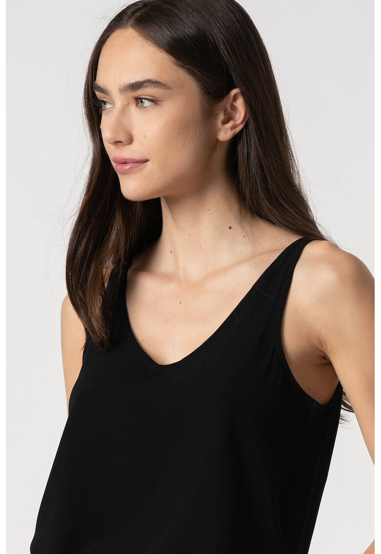 Vero Moda Топ Esther с шпиц - Pepit.bg