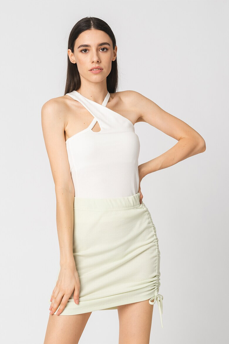 Vero Moda Топ Panda с модал и кръстосани презрамки - Pepit.bg
