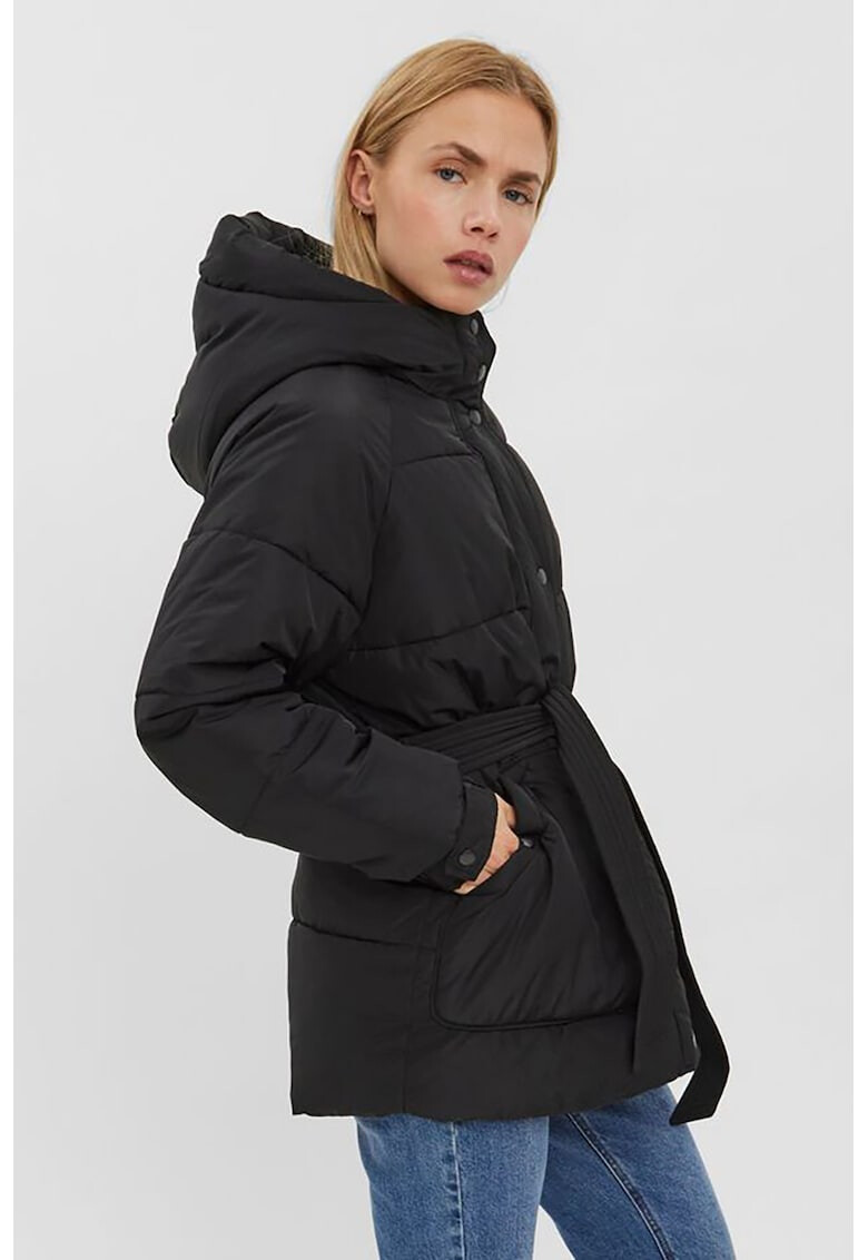 Vero Moda Зимно яке с качулка - Pepit.bg