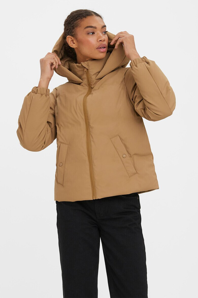 Vero Moda Зимно яке с качулка - Pepit.bg