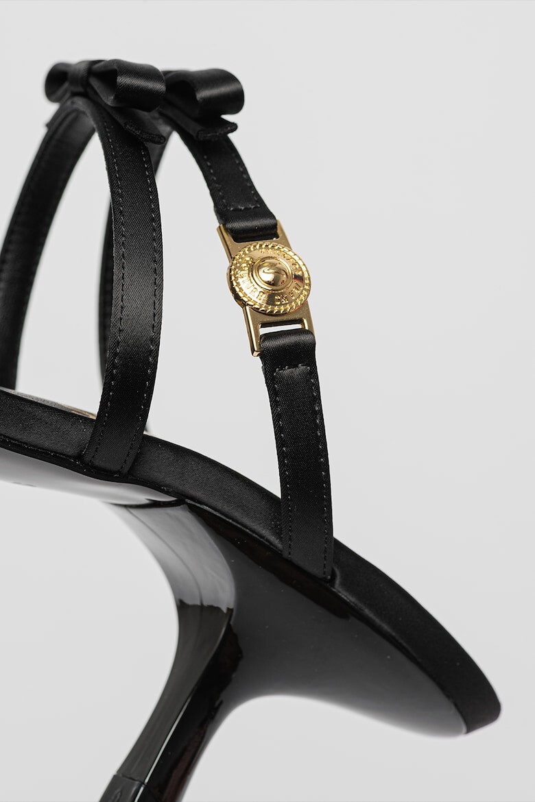 Versace Jeans Couture Сандали с каишки - Pepit.bg