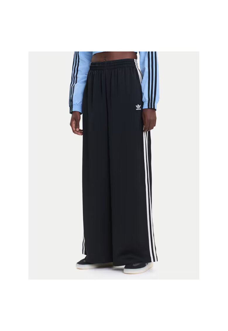 adidas Долнище на анцуг Черно