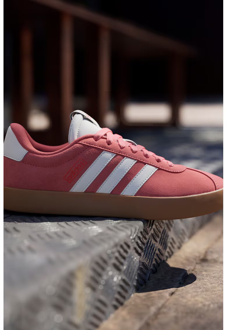 adidas Sportswear Велурени спортни обувки VL Court 3.0 - Мандарина/Бял/Карамел