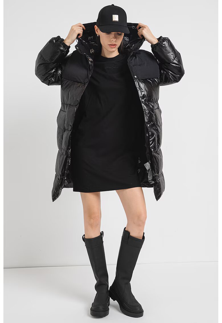 Armani Exchange Капитонирано зимно яке с капси