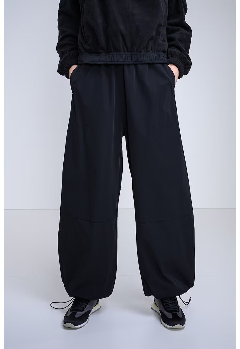 Calvin Klein Панталон Parachute