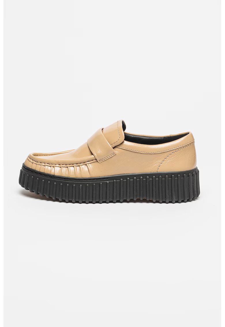 Clarks Кожени мокасини с набирания