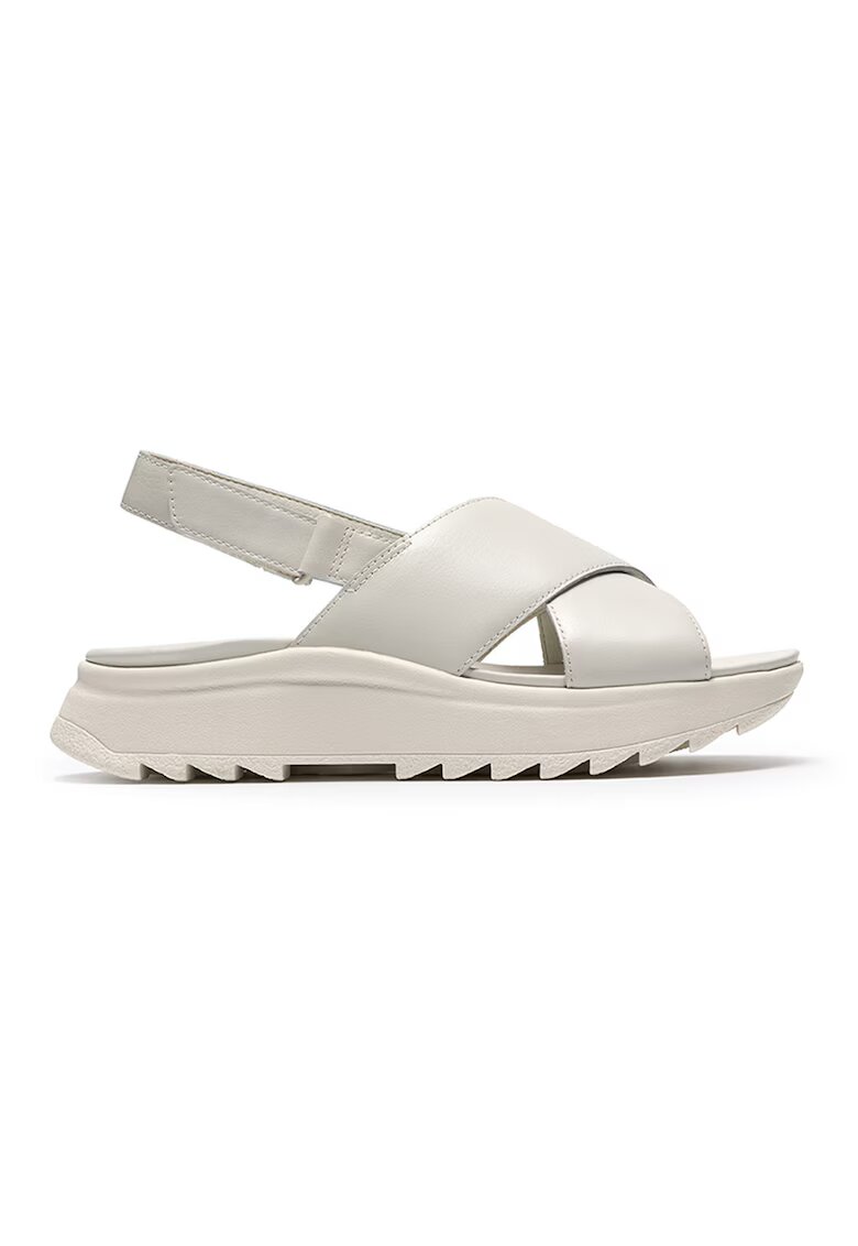 Clarks Скосени сандали Dashlite с кръстосани каишки
