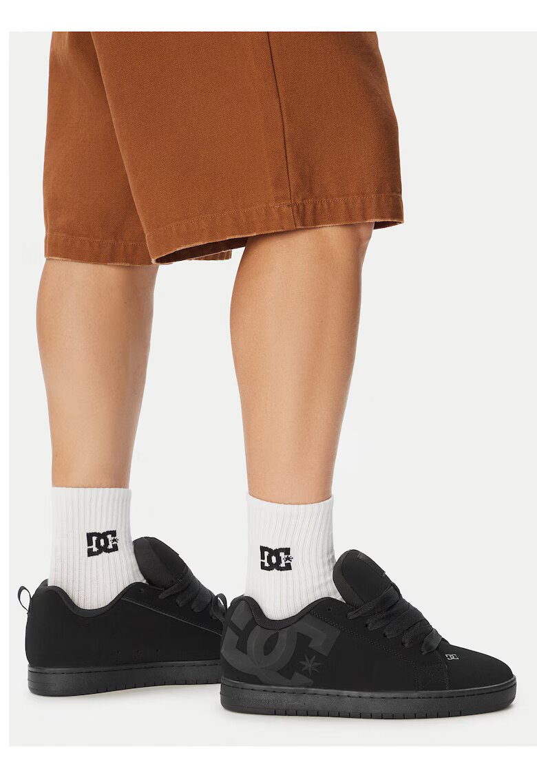 DC Shoes кожени кецове с връзки -