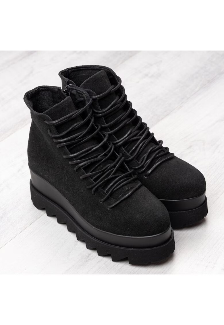 Exclusives Lyon Suede Short Boots