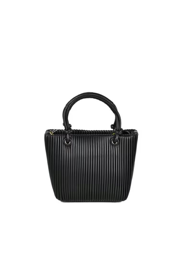 Matis Atelier Дамска чанта от естествена кожа Mei - 23 x 17 x 9 см