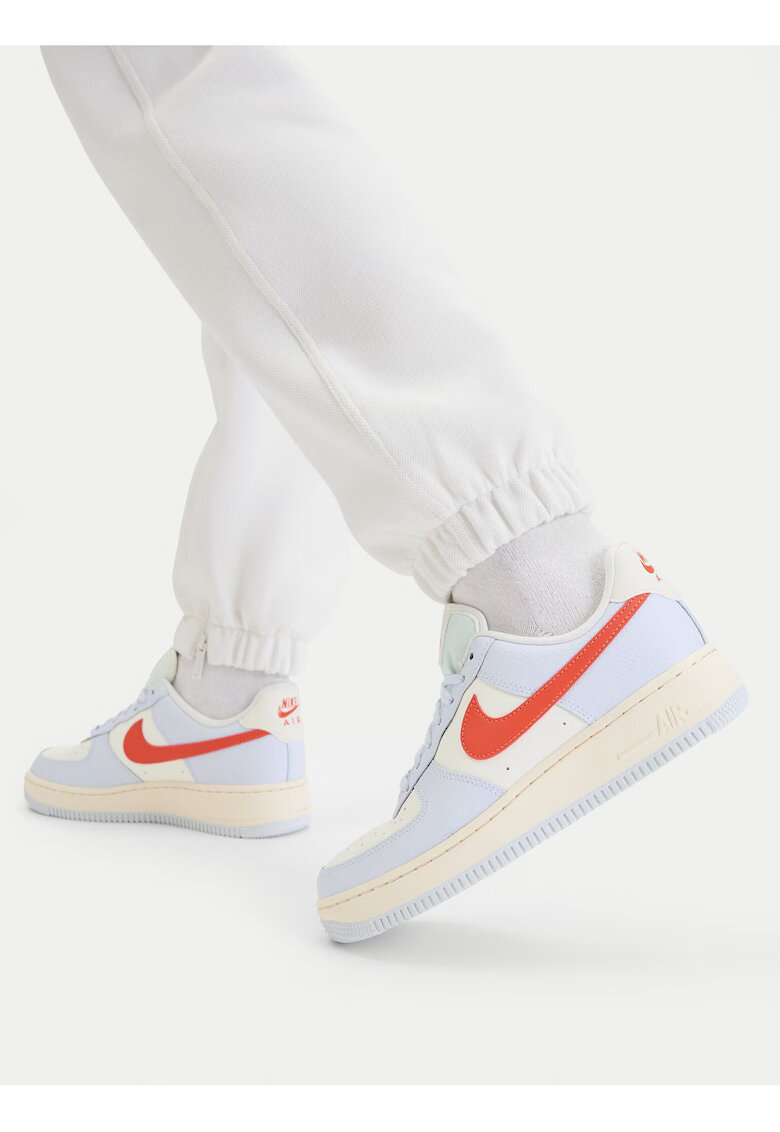 Nike Дамски маратонки - естествена кожа - бели - за жени